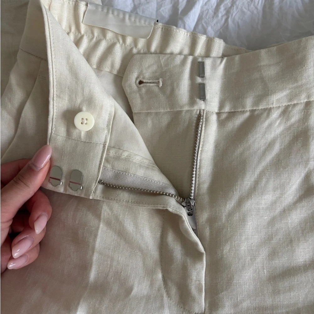 (NWT) Wilfred - Aritzia -The Limitless Pant in Linen - Color: Birch - Picture 14 of 16